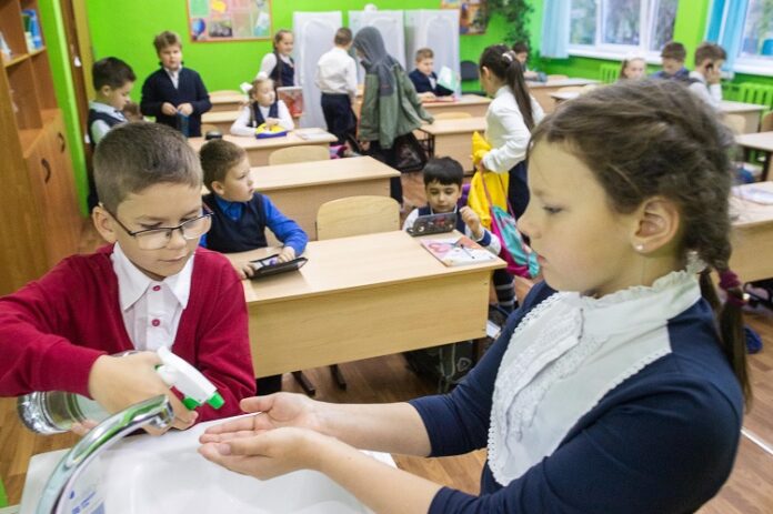 В Городском округе Подольск 27 классов перевели на дистанционное обучение