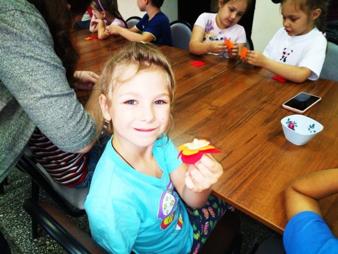 Мастер-класс «Украшение для мамы» прошел в Подольске