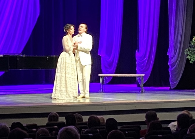 В доме культуры «Октябрь» состоялся концерт проекта «Музыкальный салон «Бельканто» «Мелодии любви»