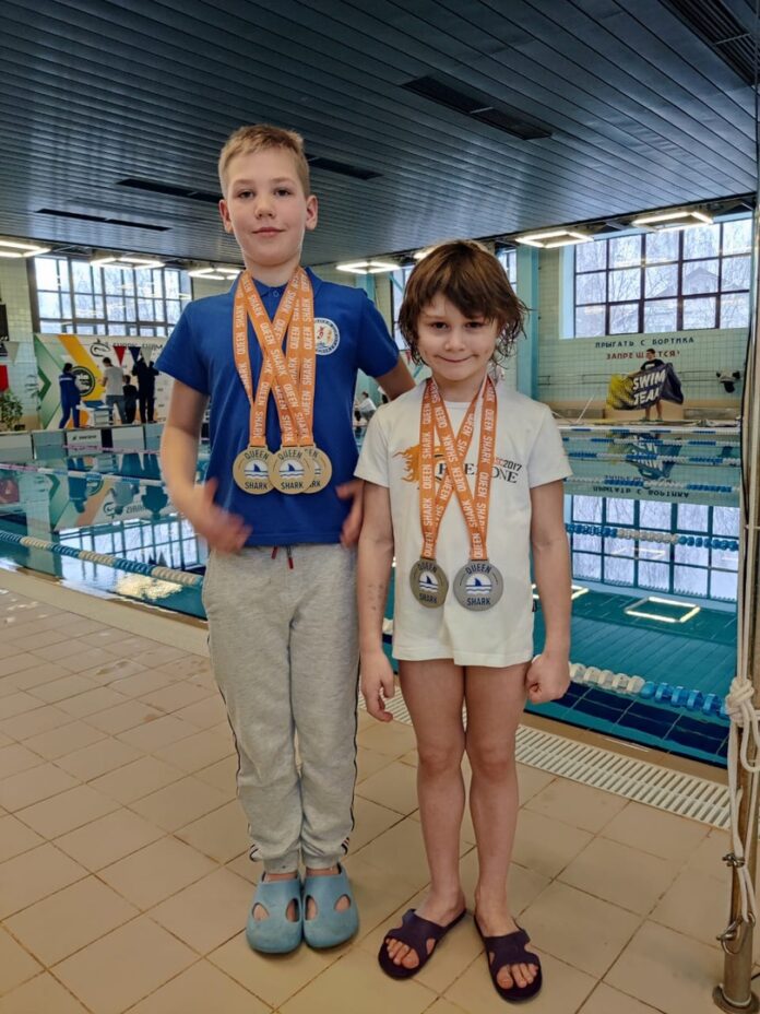 На соревнованиях по плаванию в Южном Бутово участвовали юные спортсмены из Подольска
