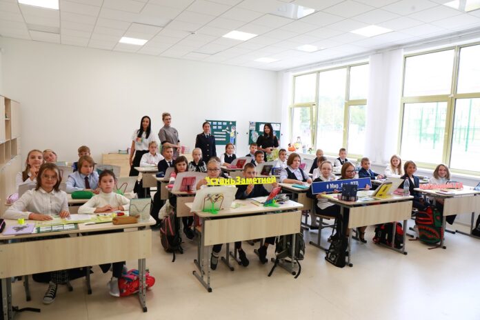 В Подольске школьники прошли мастер-класс по изготовлению световозвращающих элементов