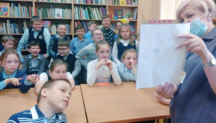 Познавательная беседа прошла в Международный день медицинской сестры в Центральной детской библиотеке Подольска