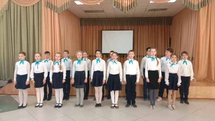 В подольском Лицее № 23 прошёл конкурс «Песня в солдатской шинели»