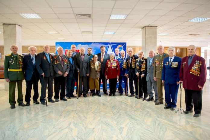 В канун Дня защитника Отечества глава округа поздравил ветеранов