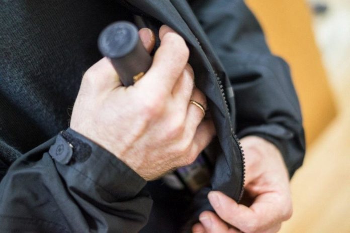 В Подольске силами полиции задержали подозреваемого в краже из магазина