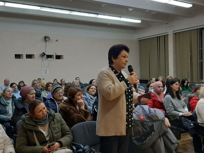 Встреча в формате «Задай вопрос врачу» прошла на Силикатной-2