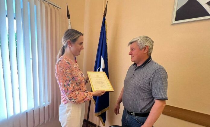 Благодарность губернатора Московской области вручили исполнительному секретарю подольского отделения партии «Единая Россия»