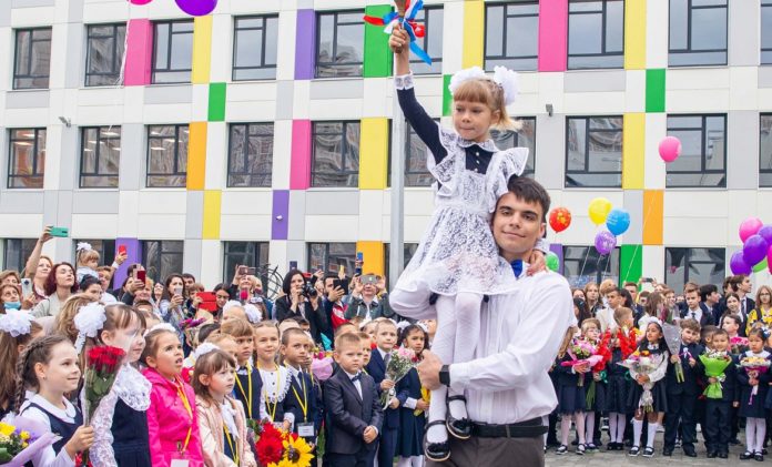 Первого сентября на Армейском проезде открылась новая школа