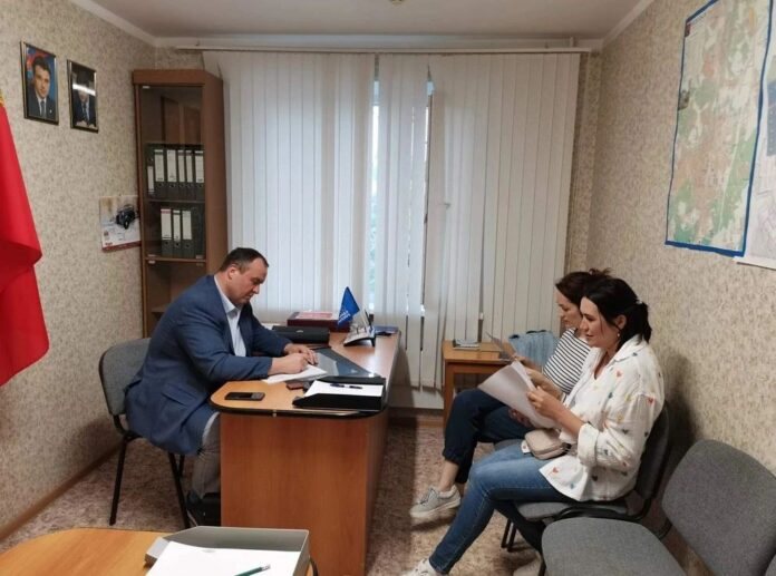 По инициативе местной Общественной приемной Партии «Единая Россия» в мкр. Кузнечики стабильно проводятся выездные...