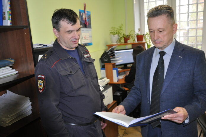 Общественник в Подольске проверил работу сотрудников изолятора временного содержания