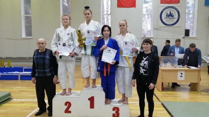 Подольчанки завоевали призовые места на турнире по дзюдо «А ну-ка, девушки»