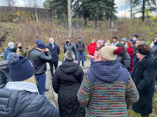 Депутат Мособлдумы Павел Максимович и депутат горсовета Сергей Кулев встретились с жителями Заречного