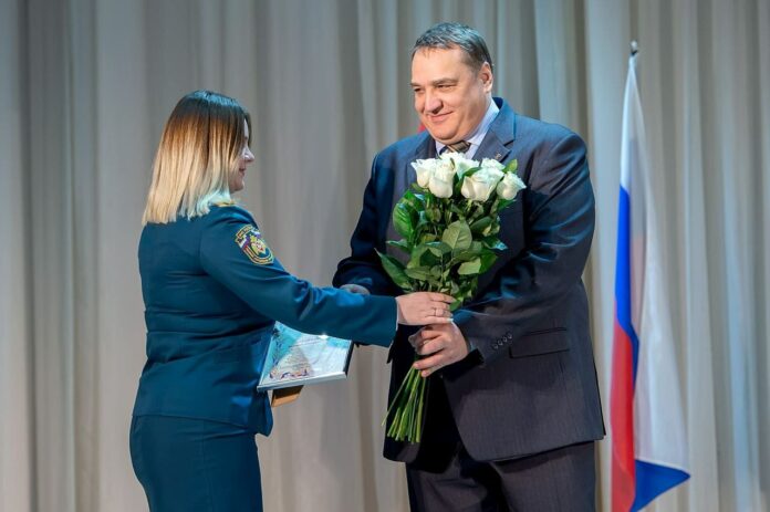 В Подольске в канун Дня спасателя лучшим из лучших вручили муниципальные и ведомственные награды
