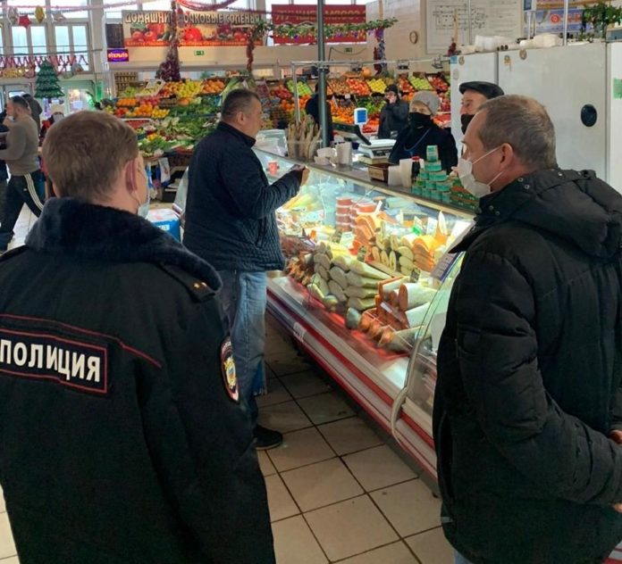 Рейд по соблюдению эпидемиологических норм на объектах потребительского рынка состоялся 17 декабря