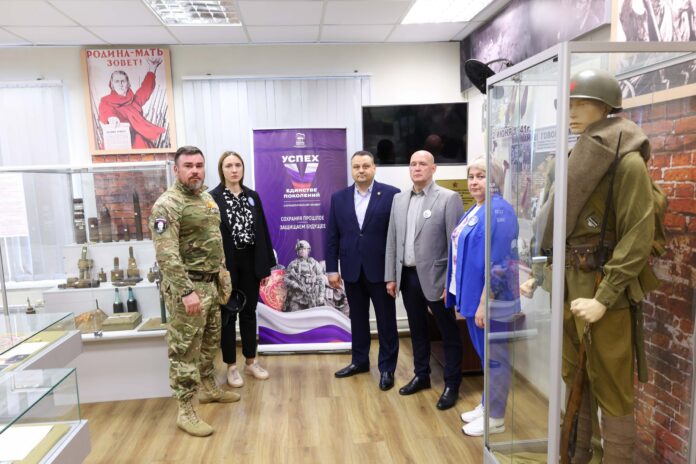 В Подольске участники специальной военной операции посетили экскурсию в Подольском выставочном зале