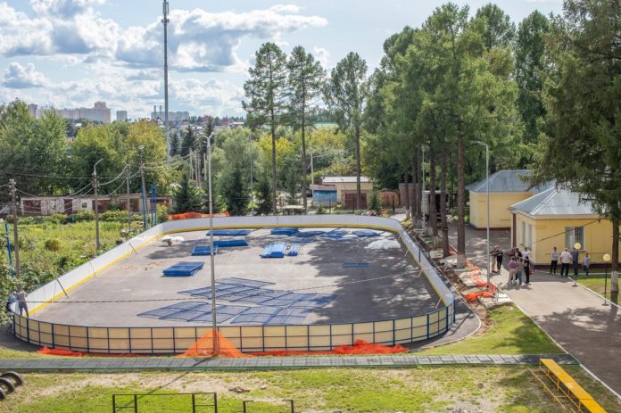 Капремонт хоккейной коробки в Дубровицах планируется завершить в сентябре