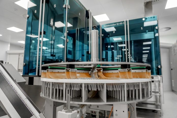 Компании «Петровакс» и CanSino Biologics Inc. запустили международное клиническое исследование вакцины AD5-nCOV против инфекции...