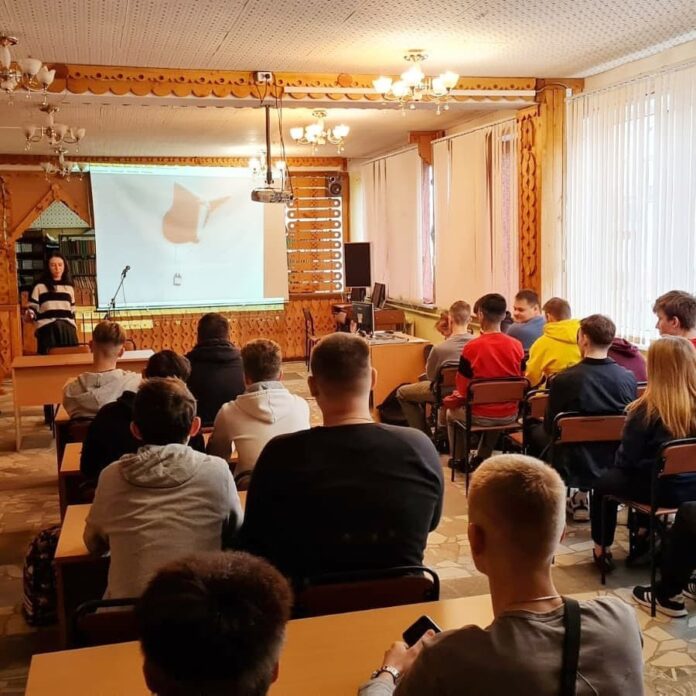 Для студентов подольского колледжа имени А.В.Никулина провели беседу на тему «Летопись блокадного Ленинграда»