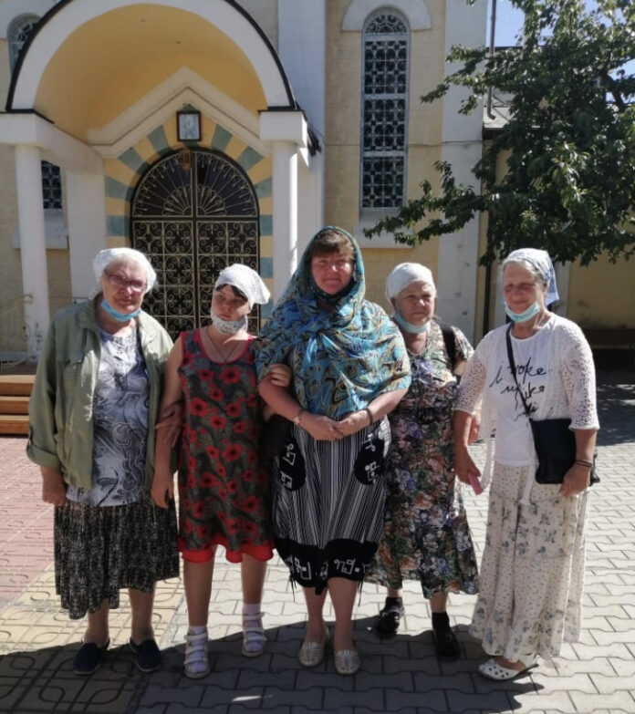 Прихожане Троицкого храма совершили паломничество по святыням России