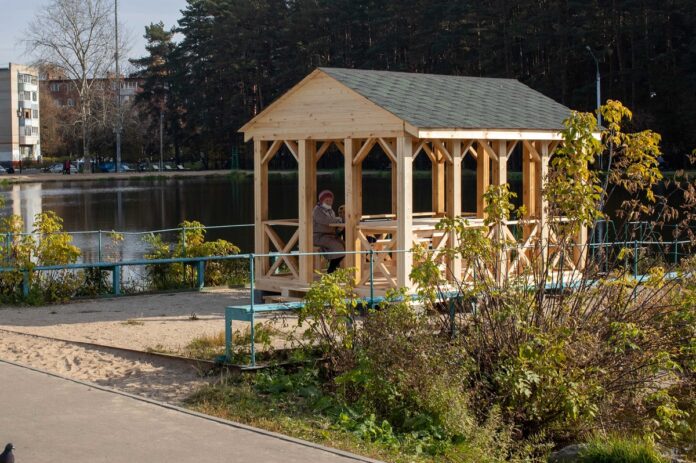 В местах массового отдыха установят 10 беседок