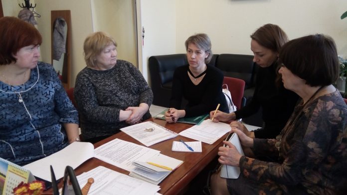 Граждане представили бизнес-проекты на заседании комиссии в Подольском центре занятости