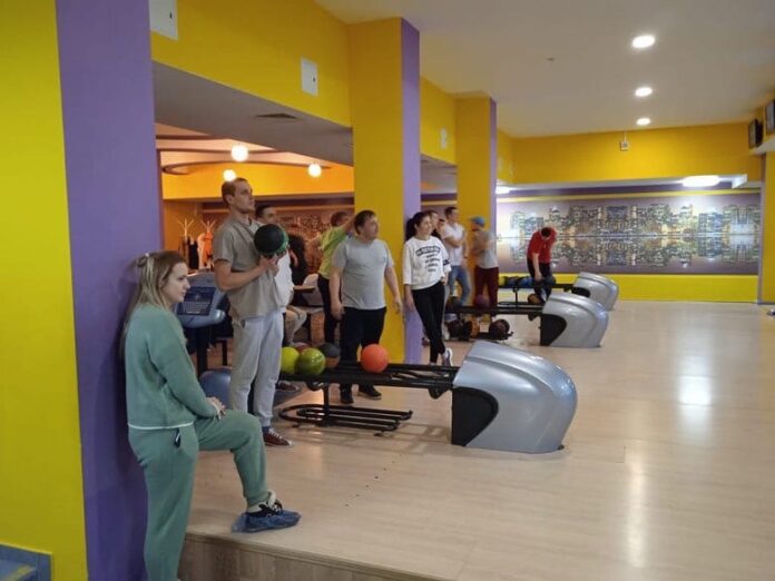 Соревнования по боулингу состоялись в округе