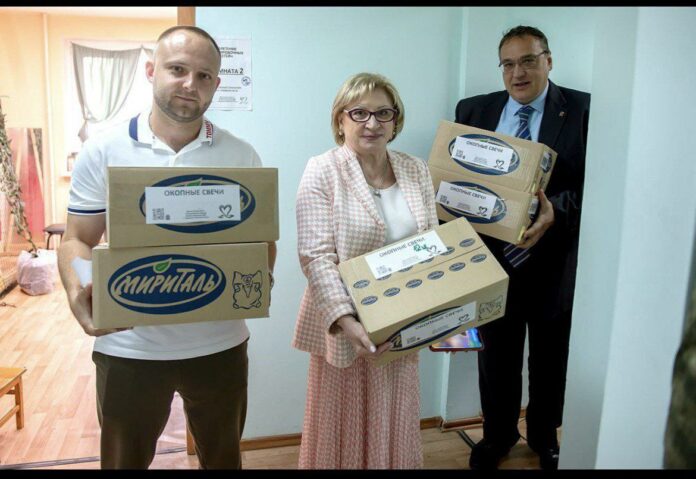 Партийцы посетили Центр помощи военнослужащим на ул. Садовая