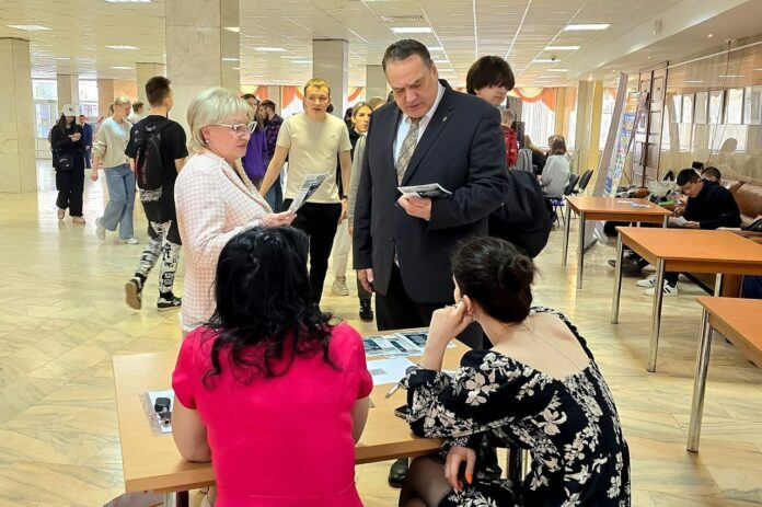 Однопартийцы посетили форум «Развитие»