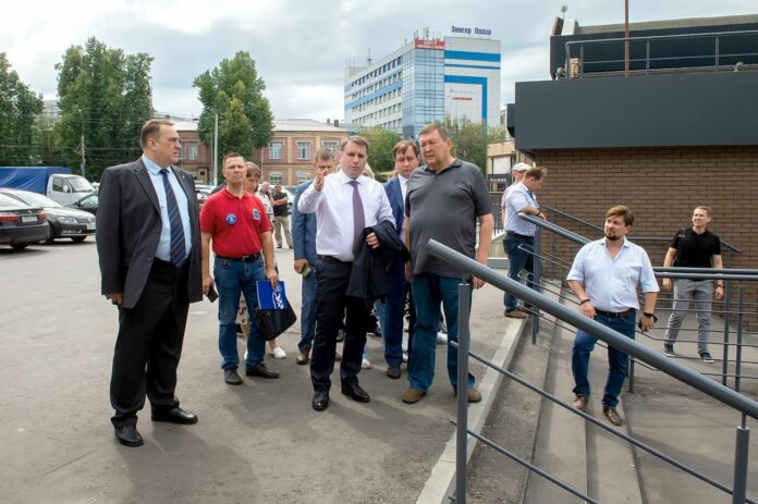 Продолжаются работы по реконструкции Центрального рынка