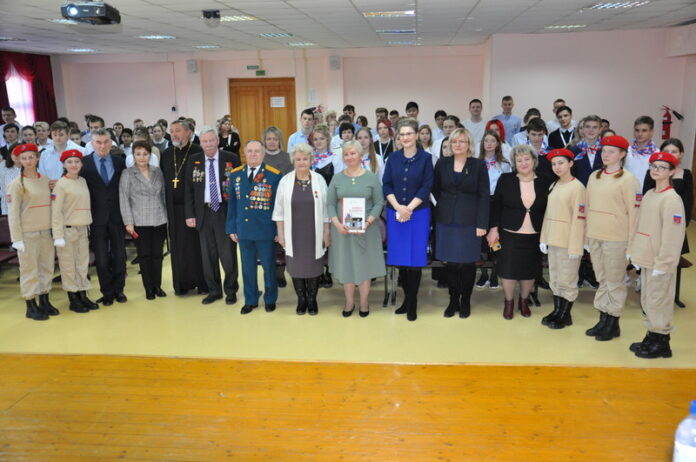 В Подольске ветераны органов внутренних дел провели Урок мужества для школьников