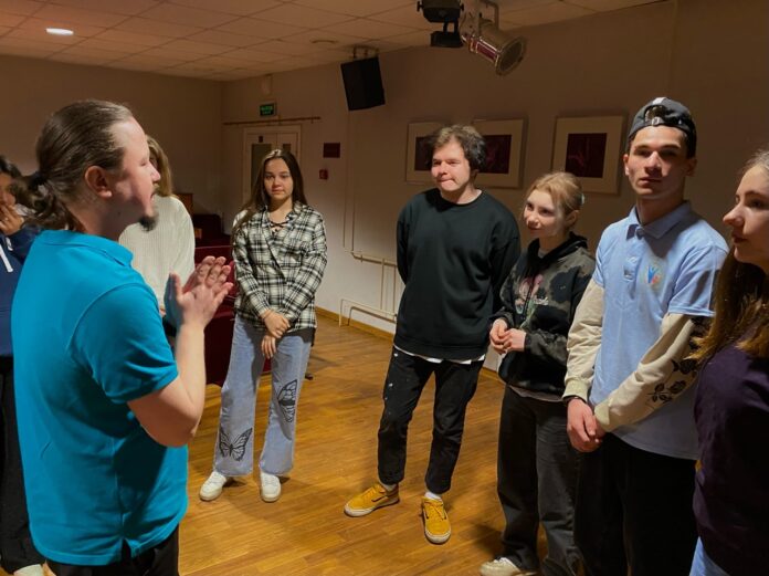 Волонтёры из Подольска приняли участие в образовательном интенсиве «Добро.Школа»