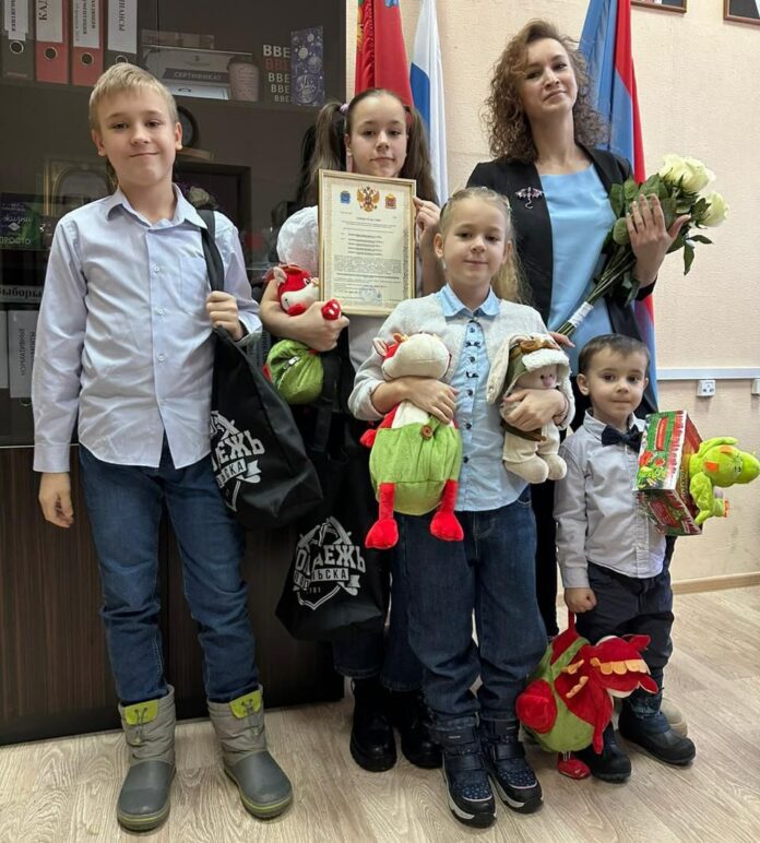 Многодетная подольская семья переедет в новую квартиру, приняв участие в областной программе