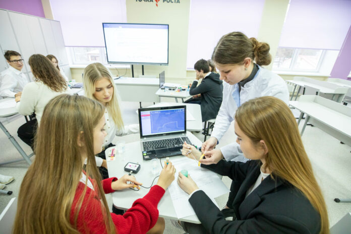 Образовательные центры «Точка роста» появятся во всех сельских школах Подольска (сюжет телеканала «360»)