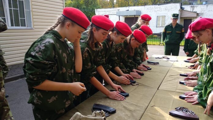 Юнармейские отряды Большого Подольска — победители областной военно-патриотической игры «Девушки в погонах»