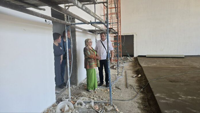 В Подольске продолжается строительство пристройки к школе № 29