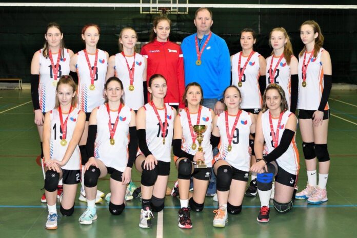 Спортсменки из Подольска заняли первое место в финале Первенства Московской области по волейболу