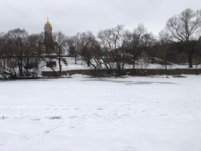 Какую опасность несет хрупкий и непрочный лед