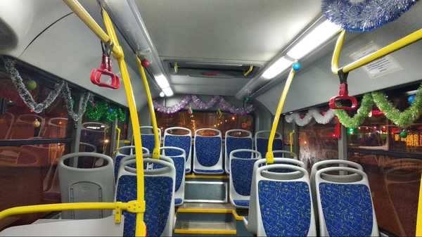 Общественный транспорт в Подольске украсили к празднику