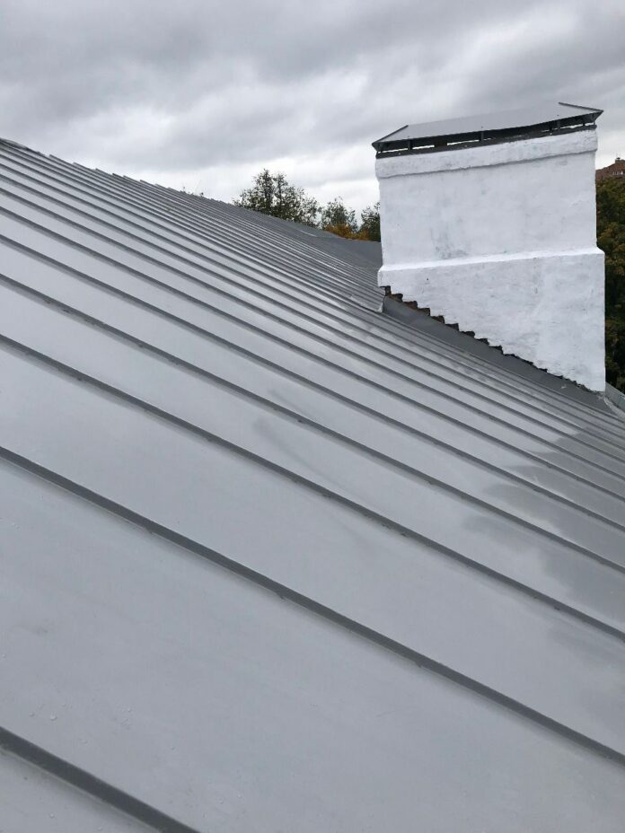 В 19 многоквартирных домах обновляют кровлю