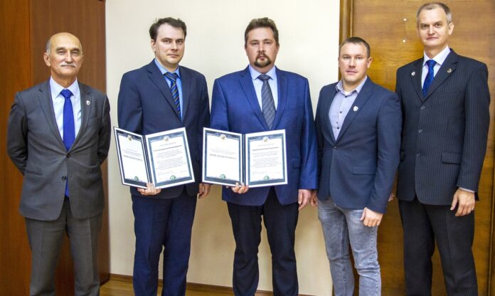 Сотрудникам ЦНИИТОЧМАШ вручены награды «Союза российских оружейников»