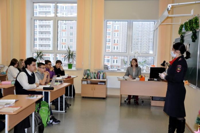 Подольские сотрудники полиции провели акцию «Безопасная среда»