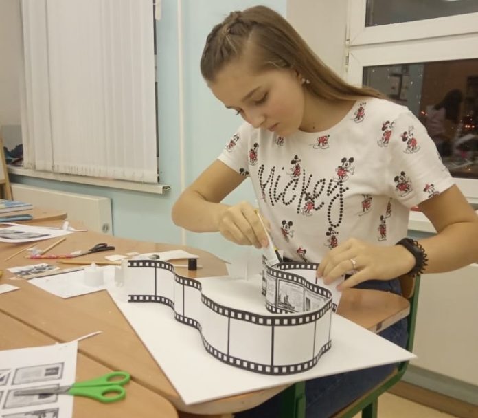 Жительница Подольска завоевала призовое место в выставке-конкурсе «Юные дизайнеры — наследники Победы»