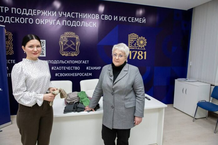 Депутат Совета депутатов Г.о. Подольск передала руководителю местной общественной приемной Партии «Единая Россия» теплые...