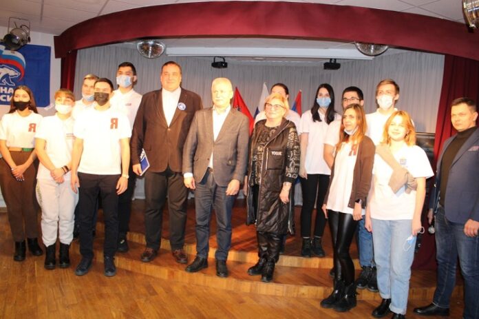 «Диалог на равных»: Депутаты провели встречу с молодогвардейцами