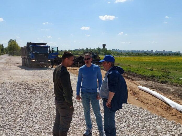 Подольские партийцы провели мониторинг реконструкции автомобильной дороги «Дубровицы — б/о «Мечта»