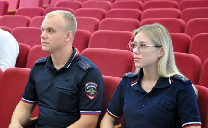 В Подольске поздравили выпускников университета МВД России им. В.Я. Кикотя с началом служебной деятельности