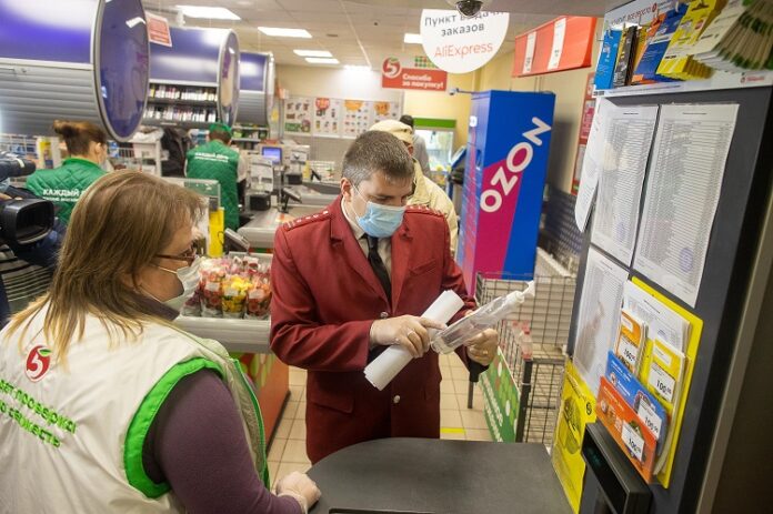 Соблюдение эпидемиологических мер торговыми объектами проверили в Подольске