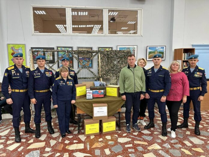 Юрий Стрелков с сопартийцами подготовили и передали гуманитарную помощь на фронт