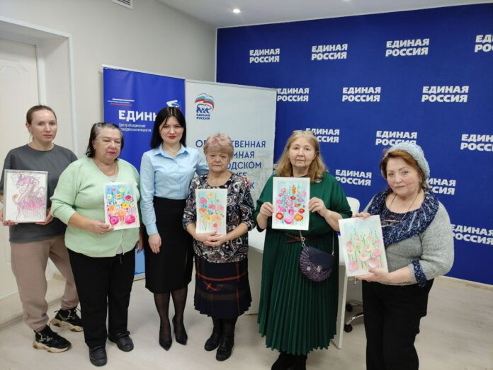 Мастер-классы по изобразительному искусству проводятся на площадке Центра объединения гражданских инициатив «Единые»