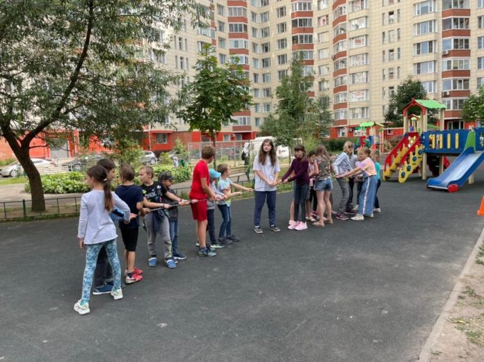 Праздник «Спорт в каждый двор» прошел в минувшие выходные в Большом Подольске